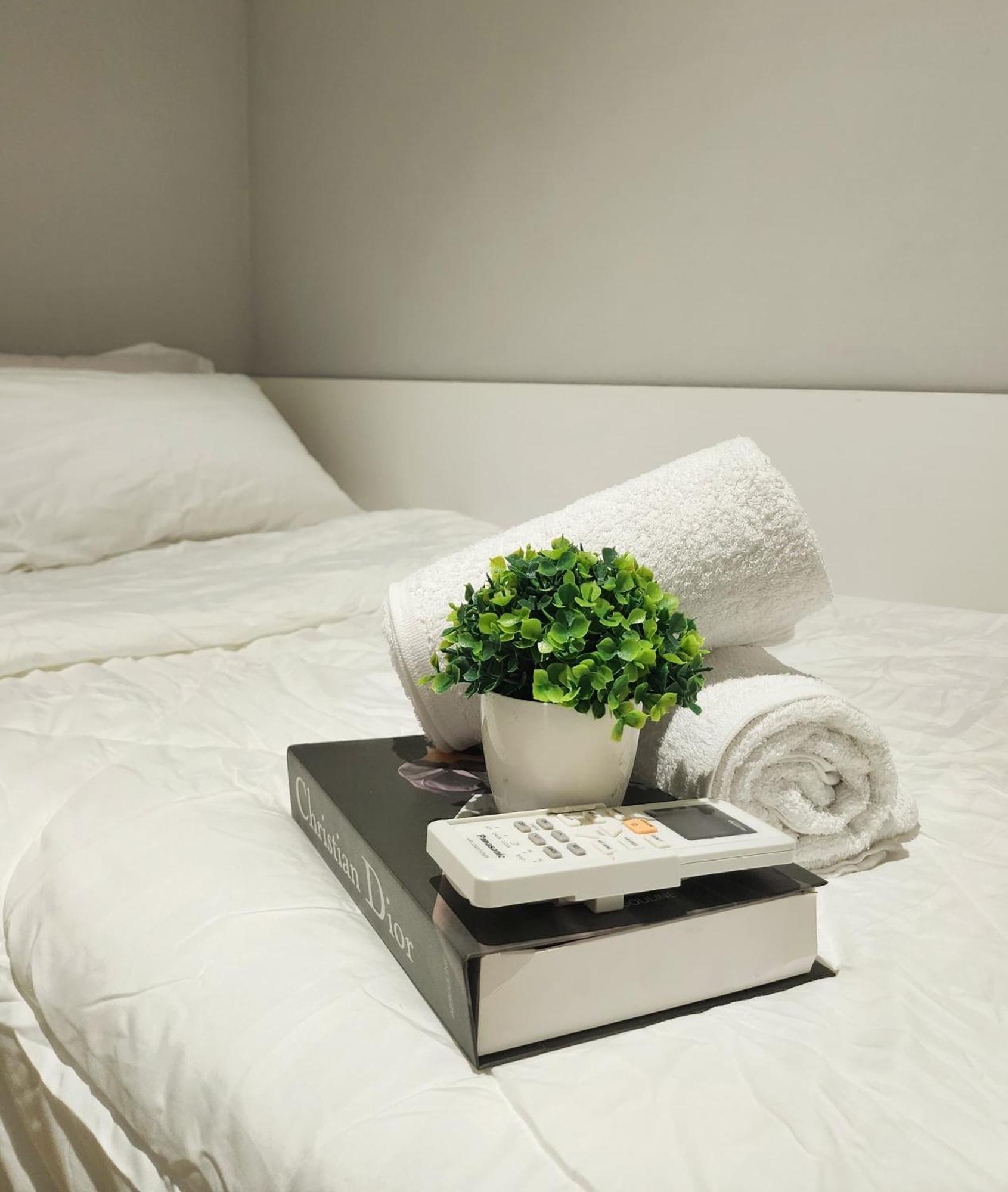 Luxury Doubletree Hill10 At I-city , Free Parking H2901 Apartment *