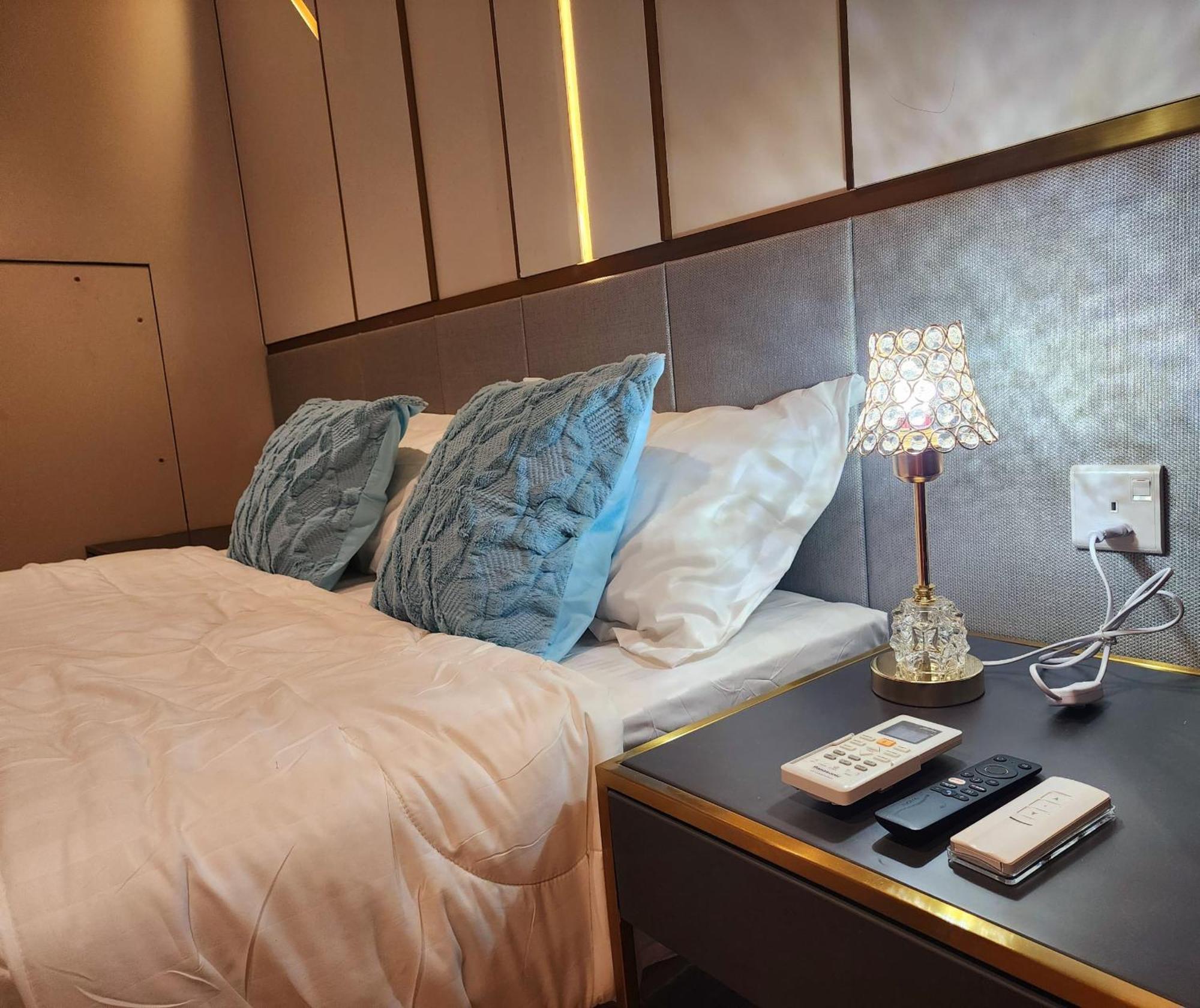 Apartment Luxury Doubletree Hill10 At I-city , Free Parking H2901 *