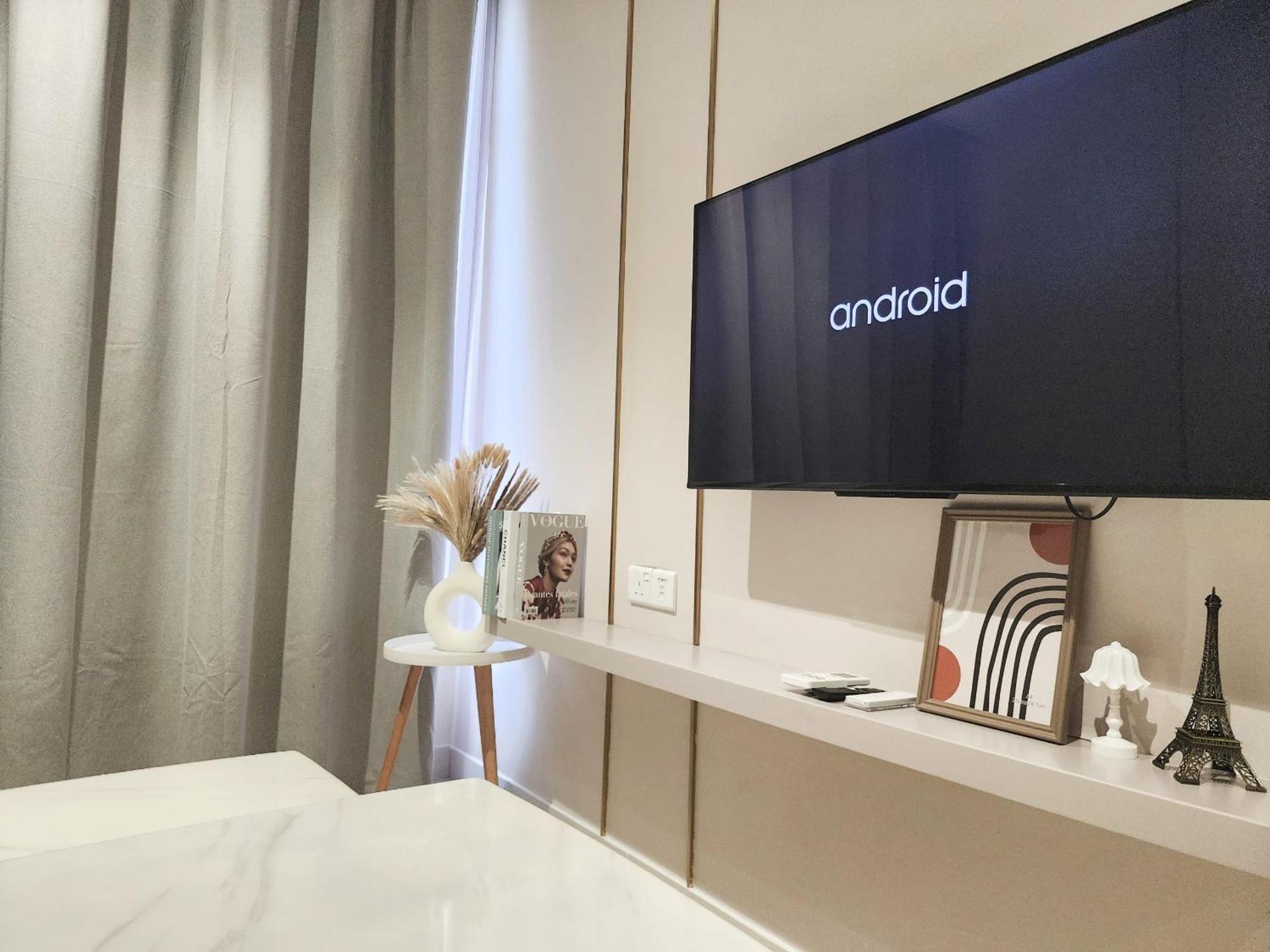 Luxury Doubletree Hill10 At I-city , Free Parking H2901 Apartment *