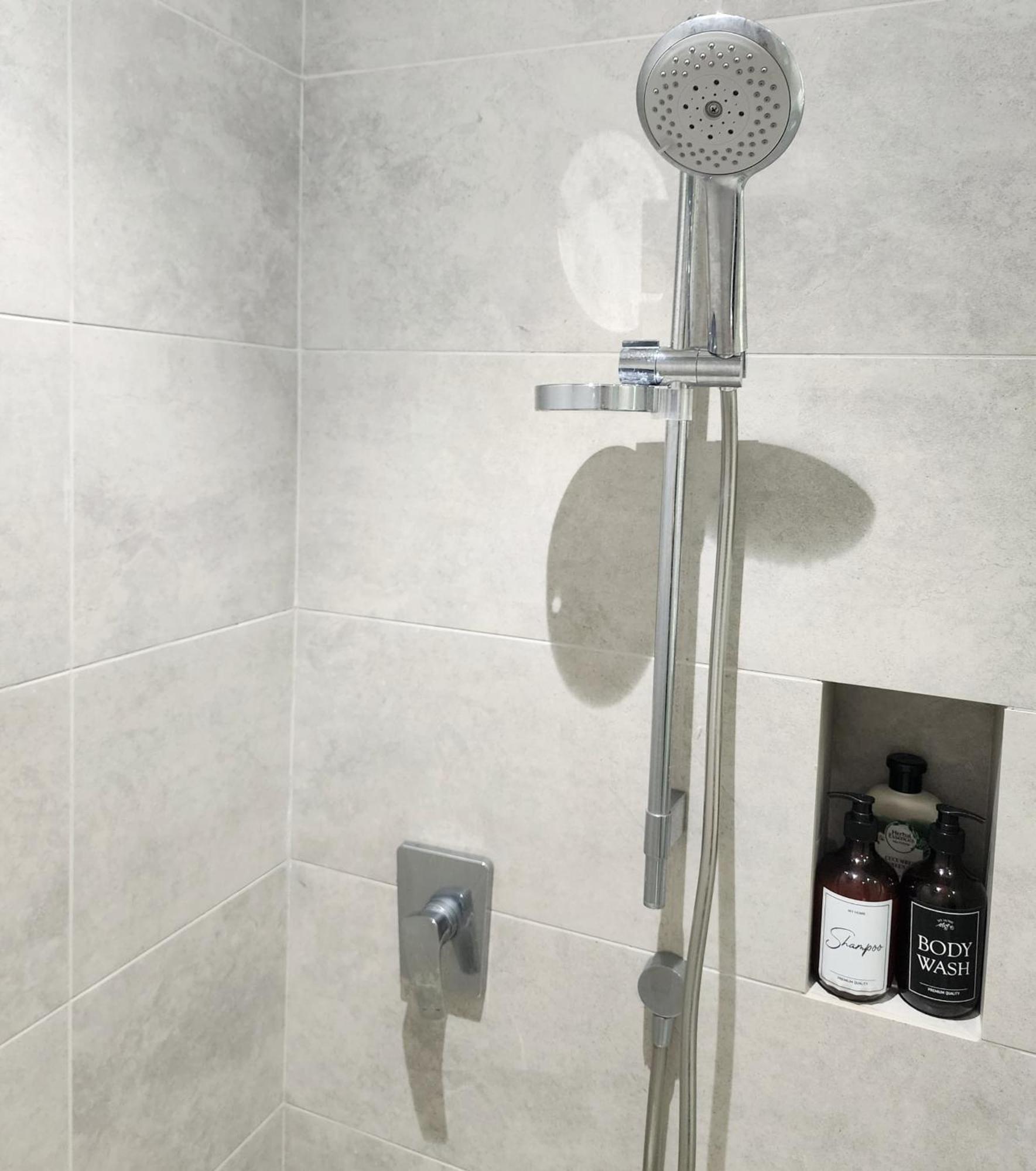 Apartment Luxury Doubletree Hill10 At I-city , Free Parking H2901