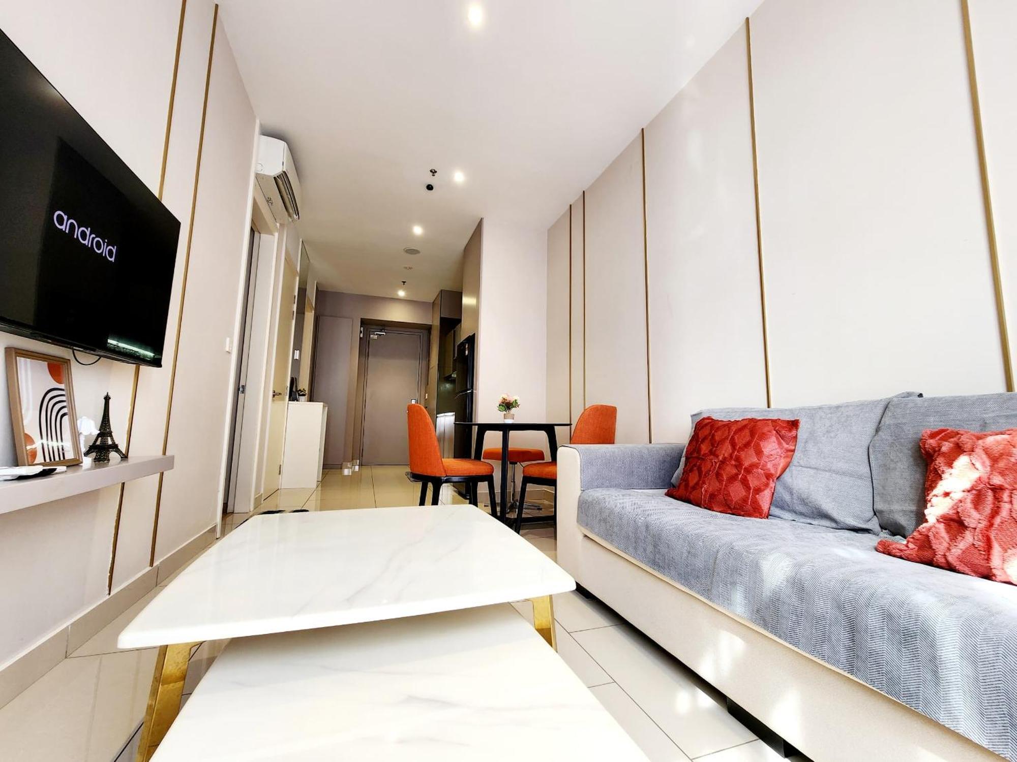 Apartment Luxury Doubletree Hill10 At I-city , Free Parking H2901